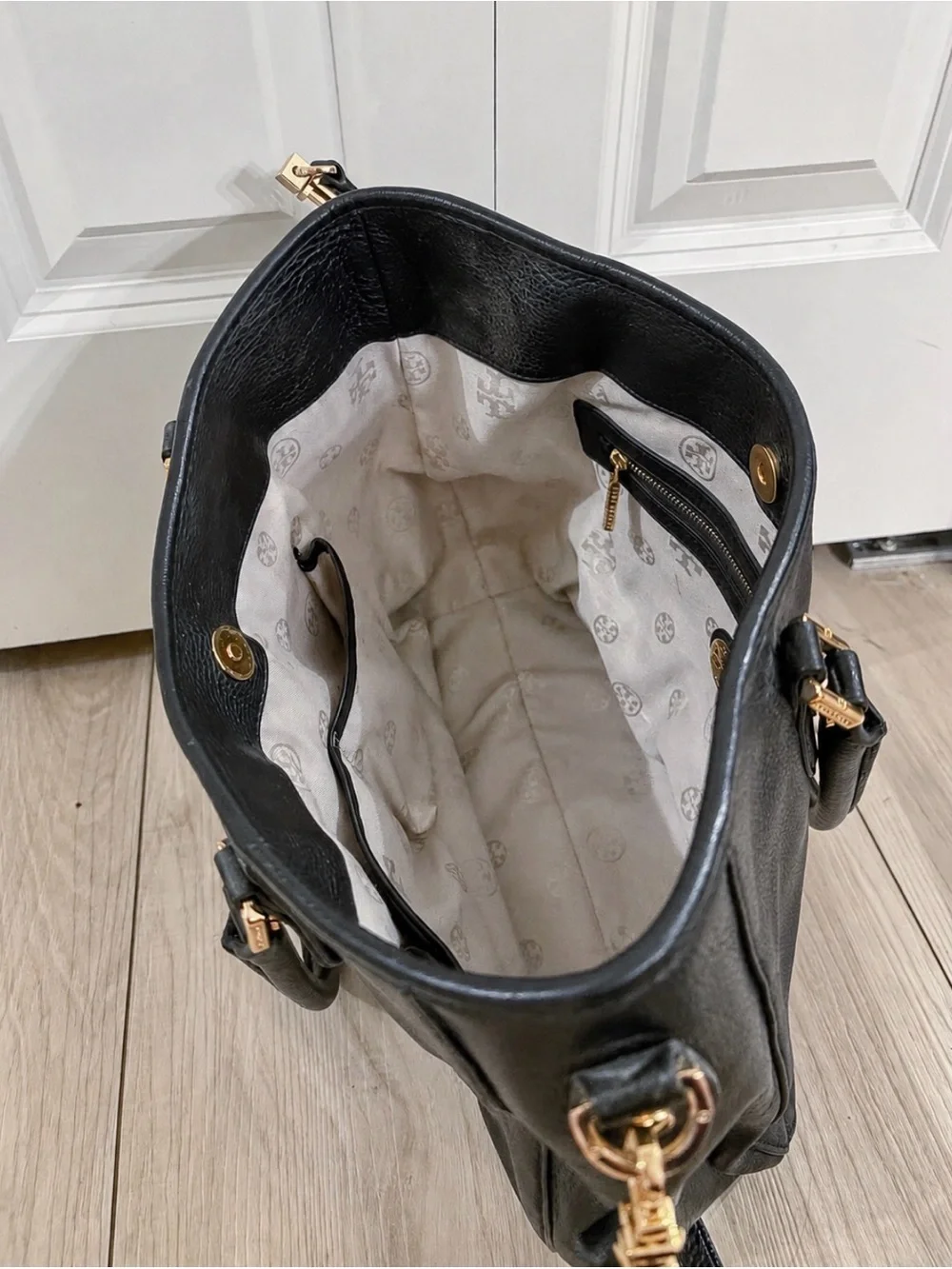 Tory Burch preowned natural